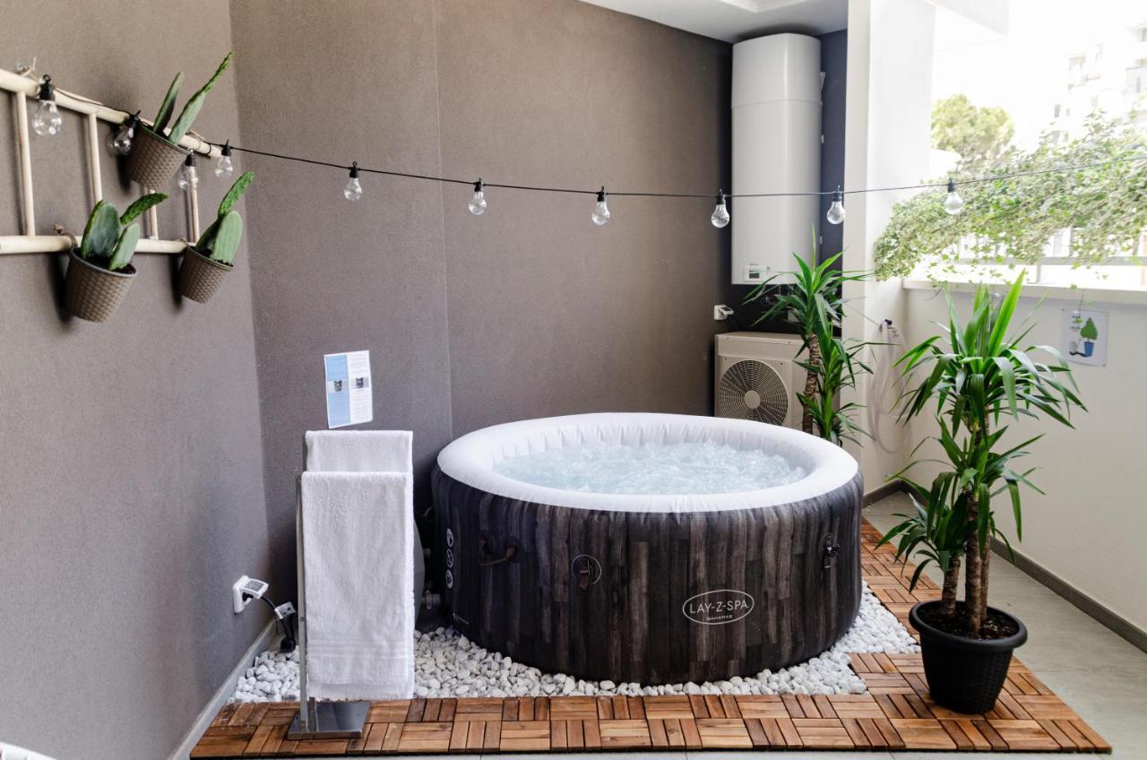 Apulialux Design Apartment - Relax, Spa E Free Parking Бари Екстериор снимка